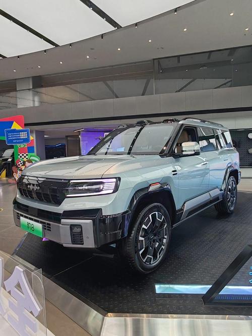 东莞155比亚迪方程豹硬派越野的爆款，英菲尼迪35周年与你共成长